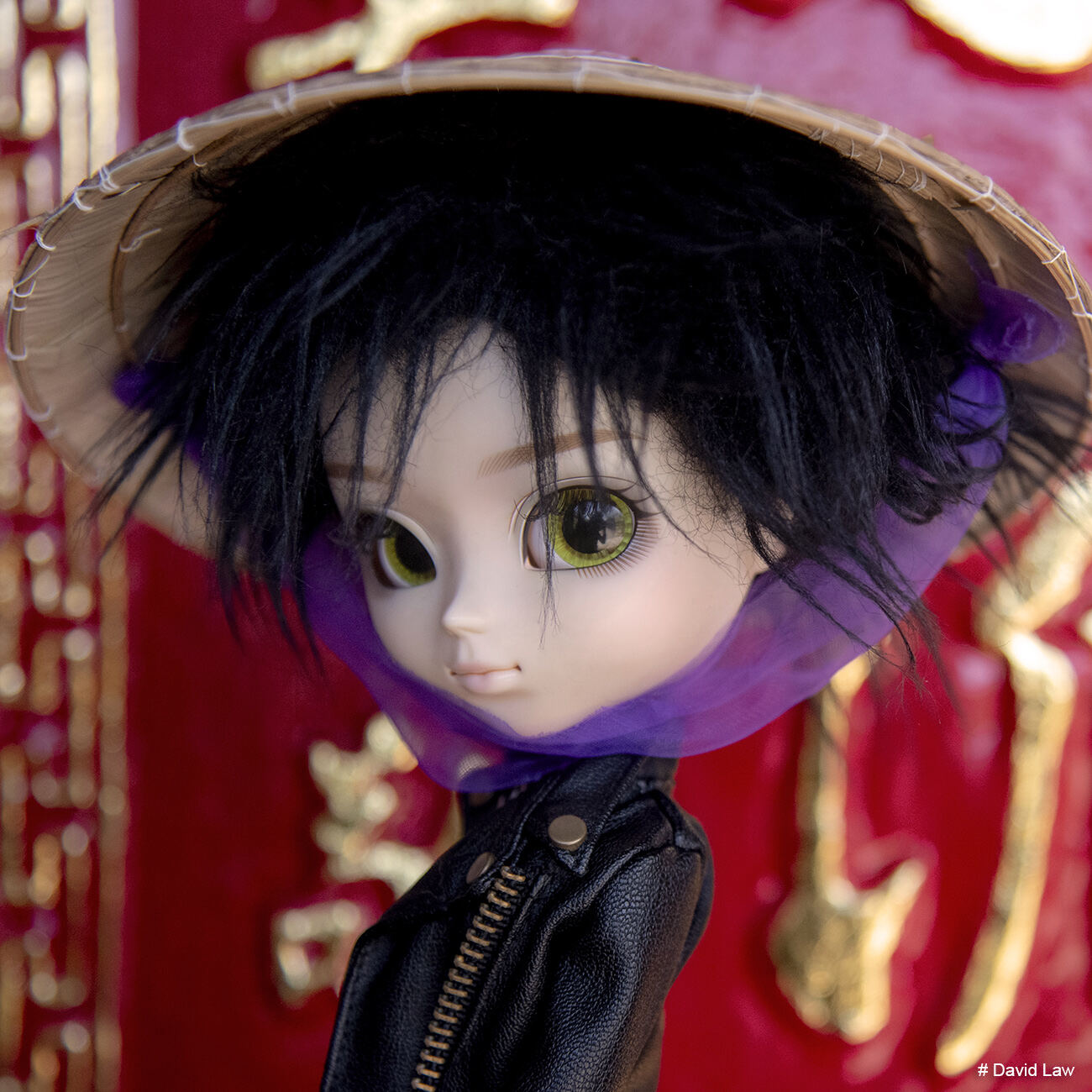 Termple Doll Square copie